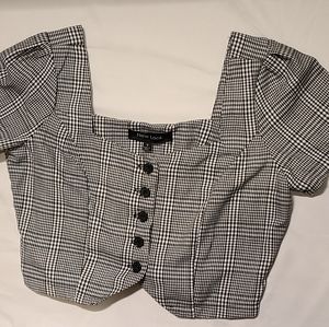 New look small, black and white, hound tooth patterned top
